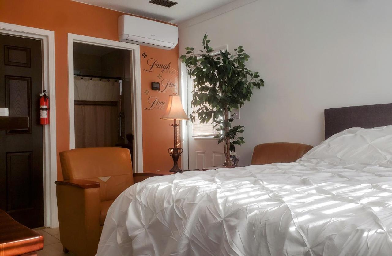 Stylish Suite Tampa Minutes To Hard Rock Casino Mango Eksteriør billede