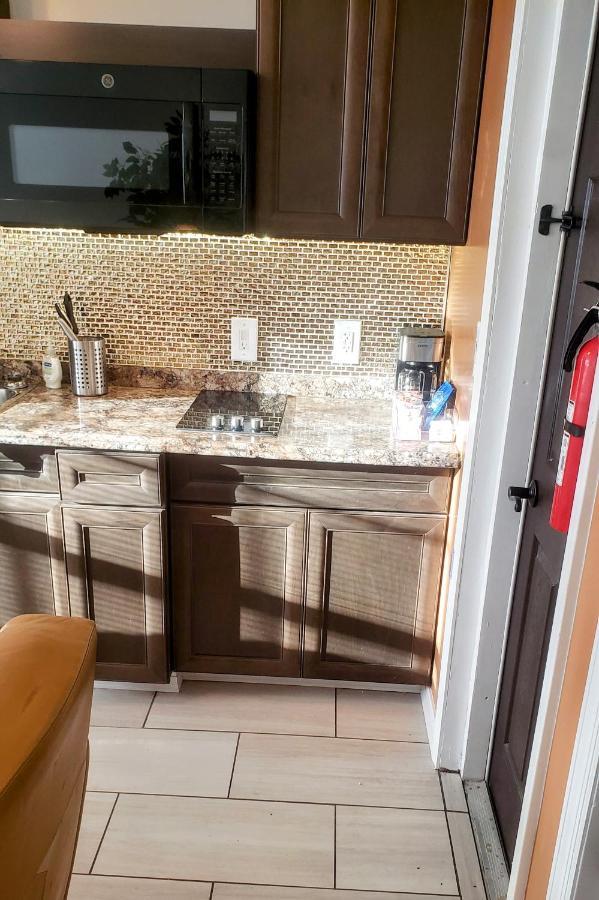 Stylish Suite Tampa Minutes To Hard Rock Casino Mango Eksteriør billede